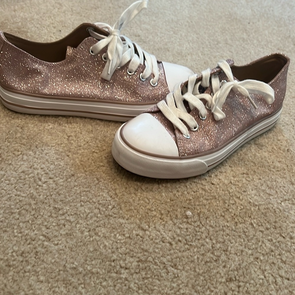Pinkish sparkle shoes